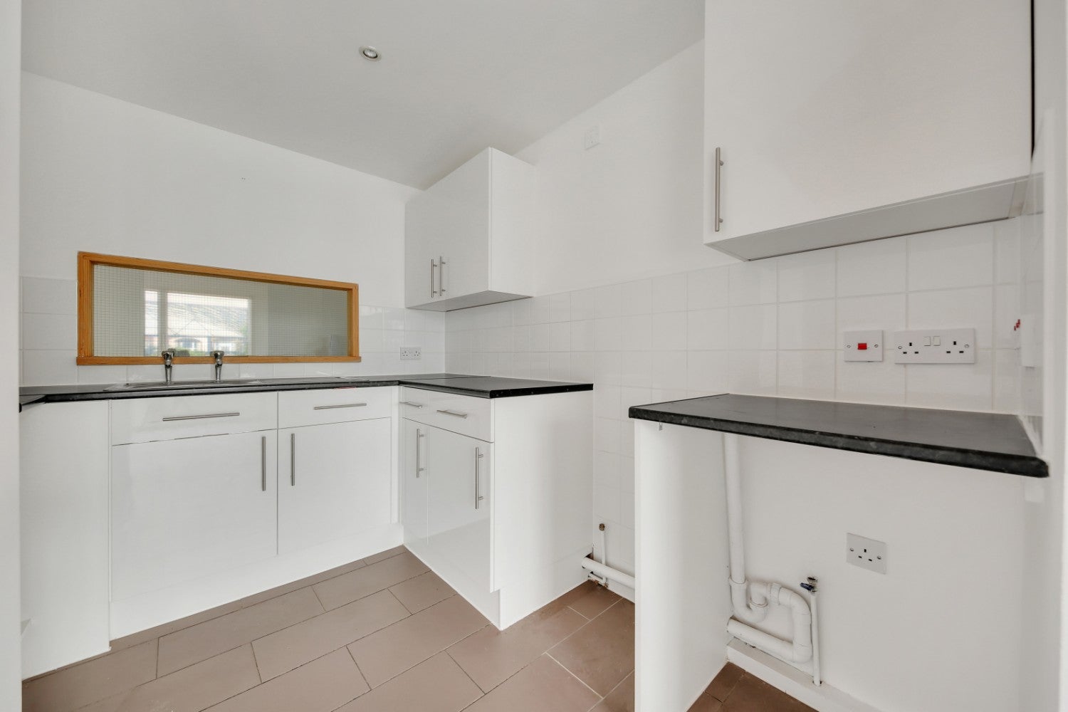 Flat Fifth Avenue in Greater London