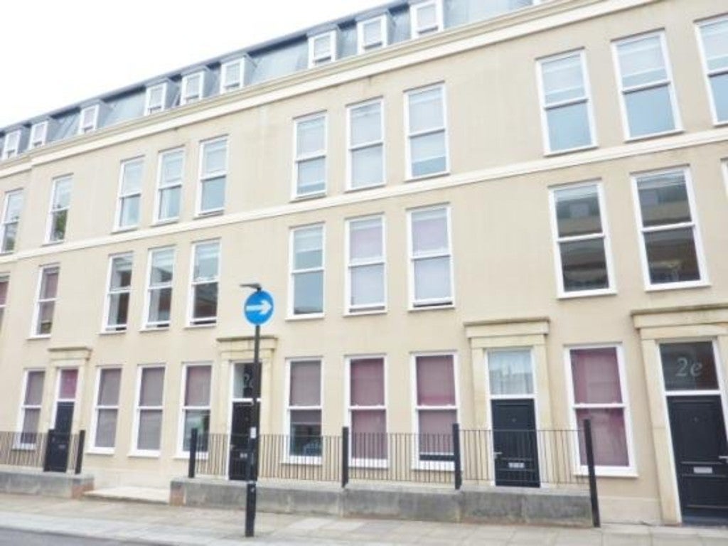 Flat Ribblesdale Place in Preston