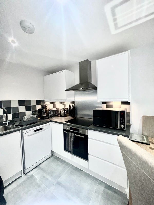 Room Durnsford Road in Greater London
