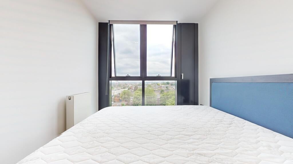 Flat Highgate Hill in Greater London