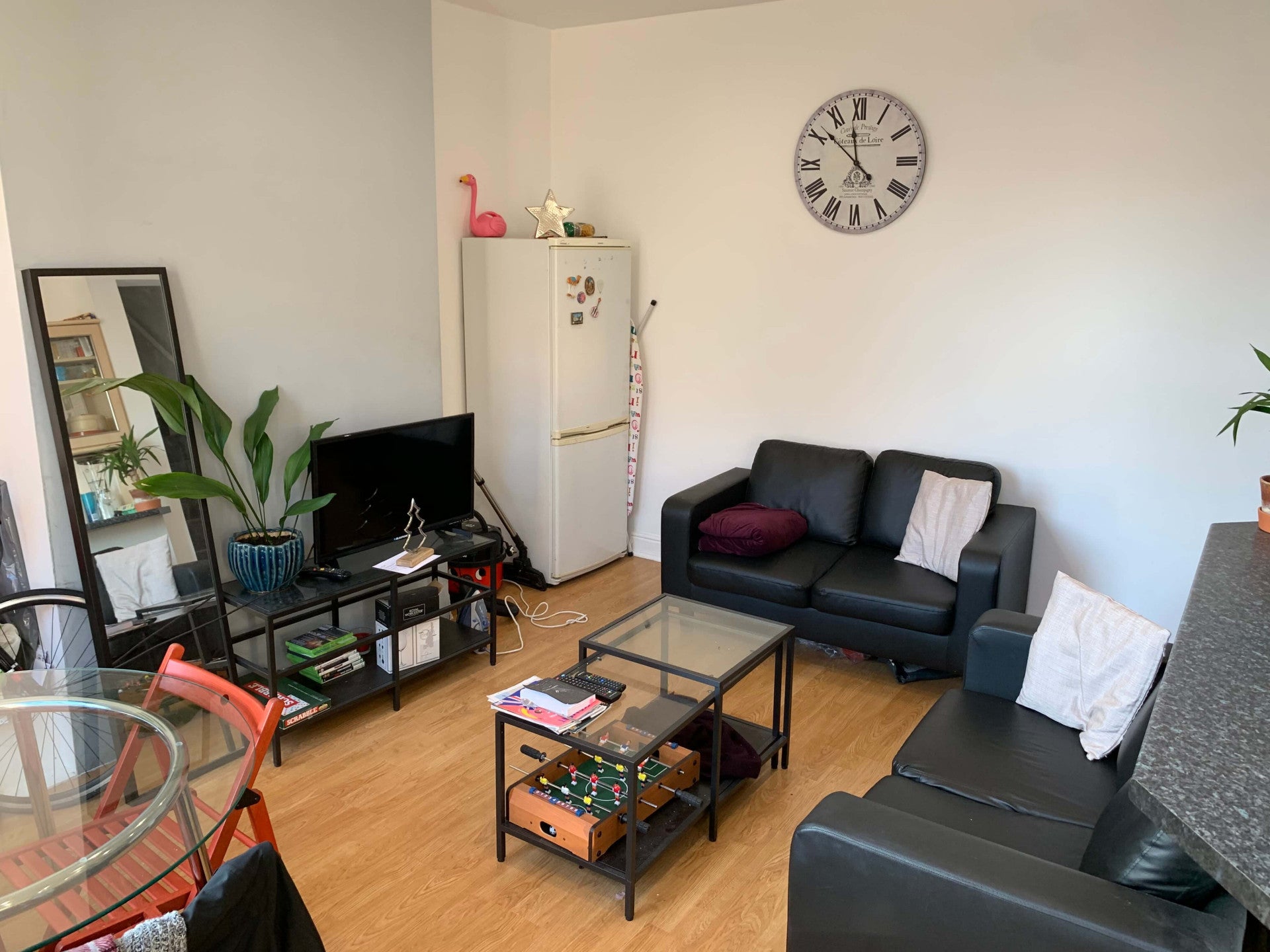 Flat Bankfield Terrace in Leeds
