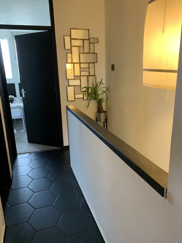 Room White Horse Road in Greater London