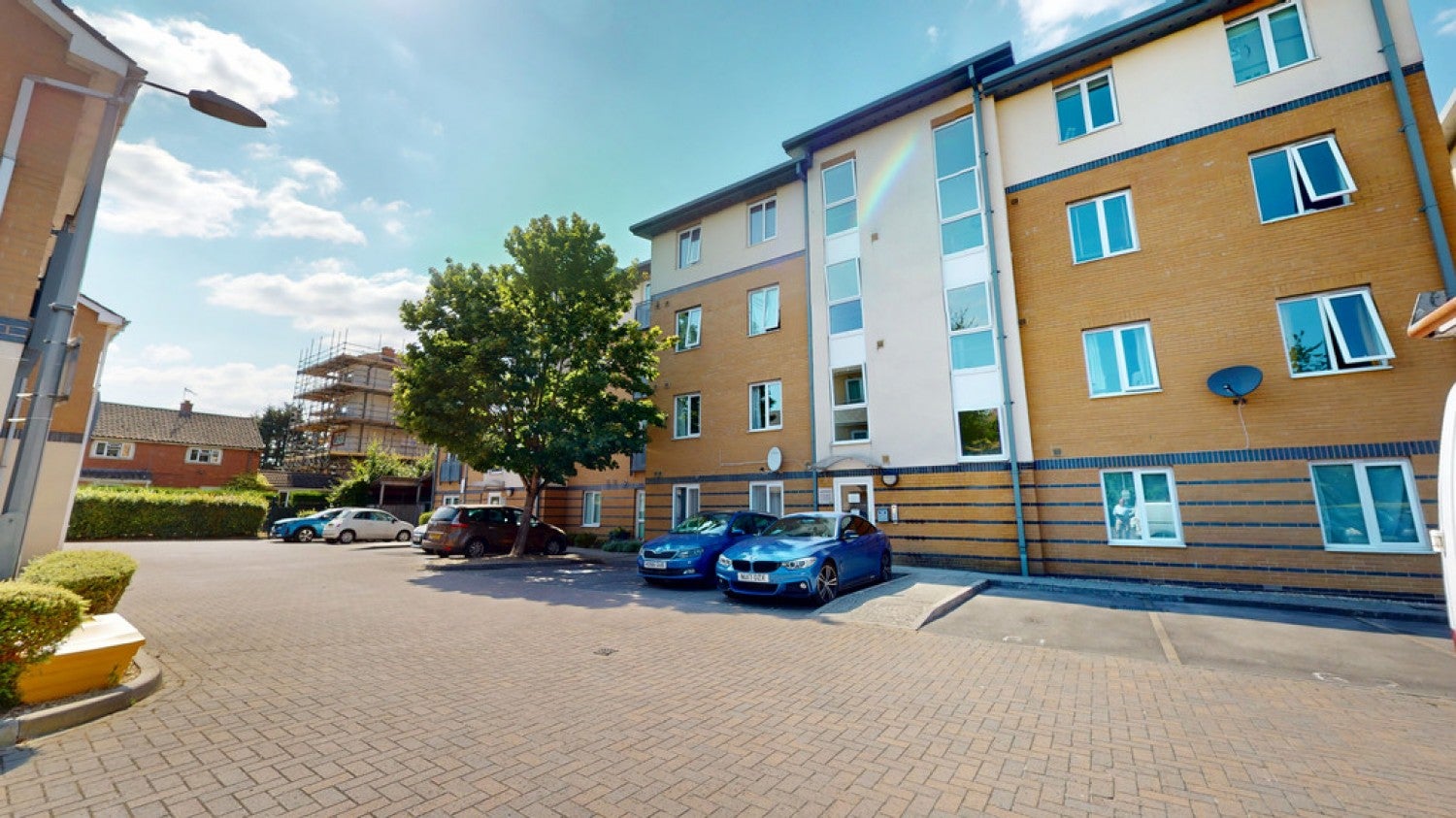 Flat Princess Elizabeth Way in Cheltenham