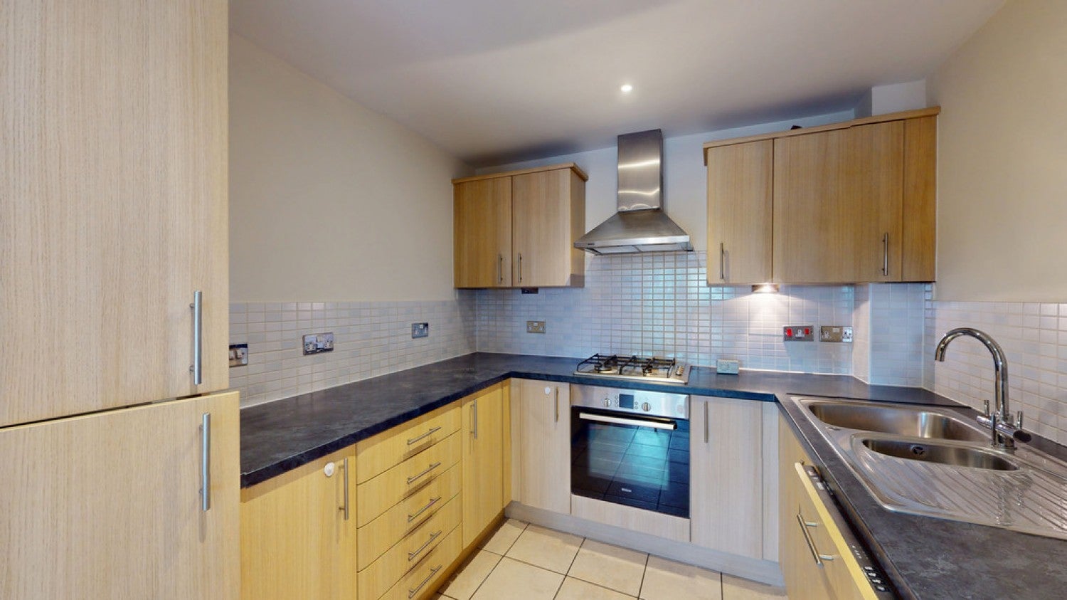 Flat Princess Elizabeth Way in Cheltenham
