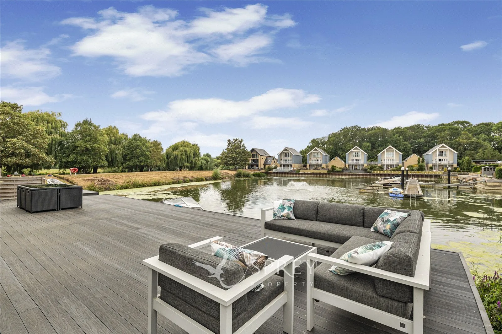 House Waters Edge in Huntingdonshire