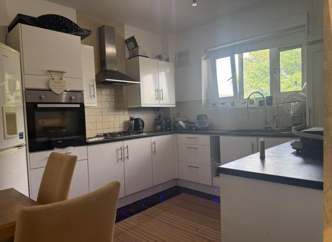 Room Pyrles Lane in Epping Forest