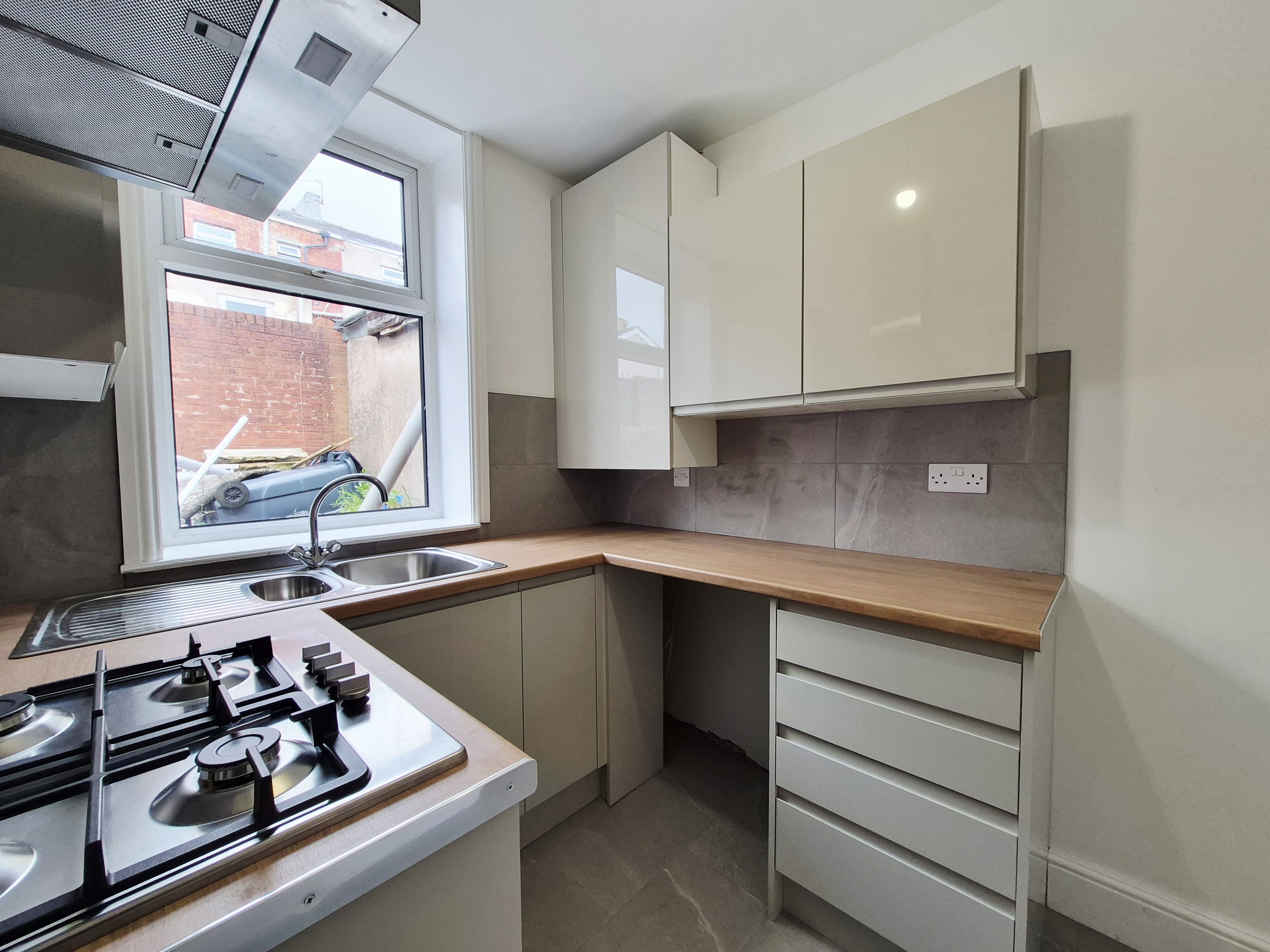 Flat Whalley New Road in Blackburn
