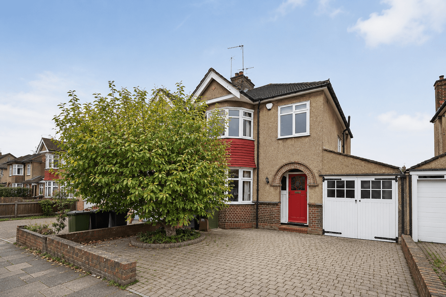 House Alfriston Avenue in Greater London