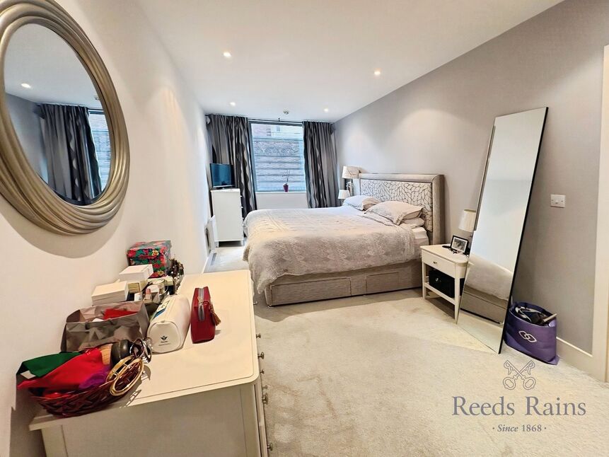 Flat Rumford Place in Liverpool