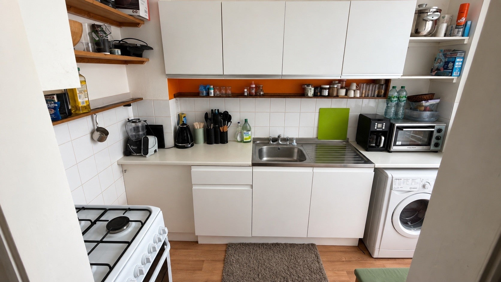 Flat Harecourt Road in Greater London