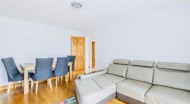 House Graywood Court in Greater London