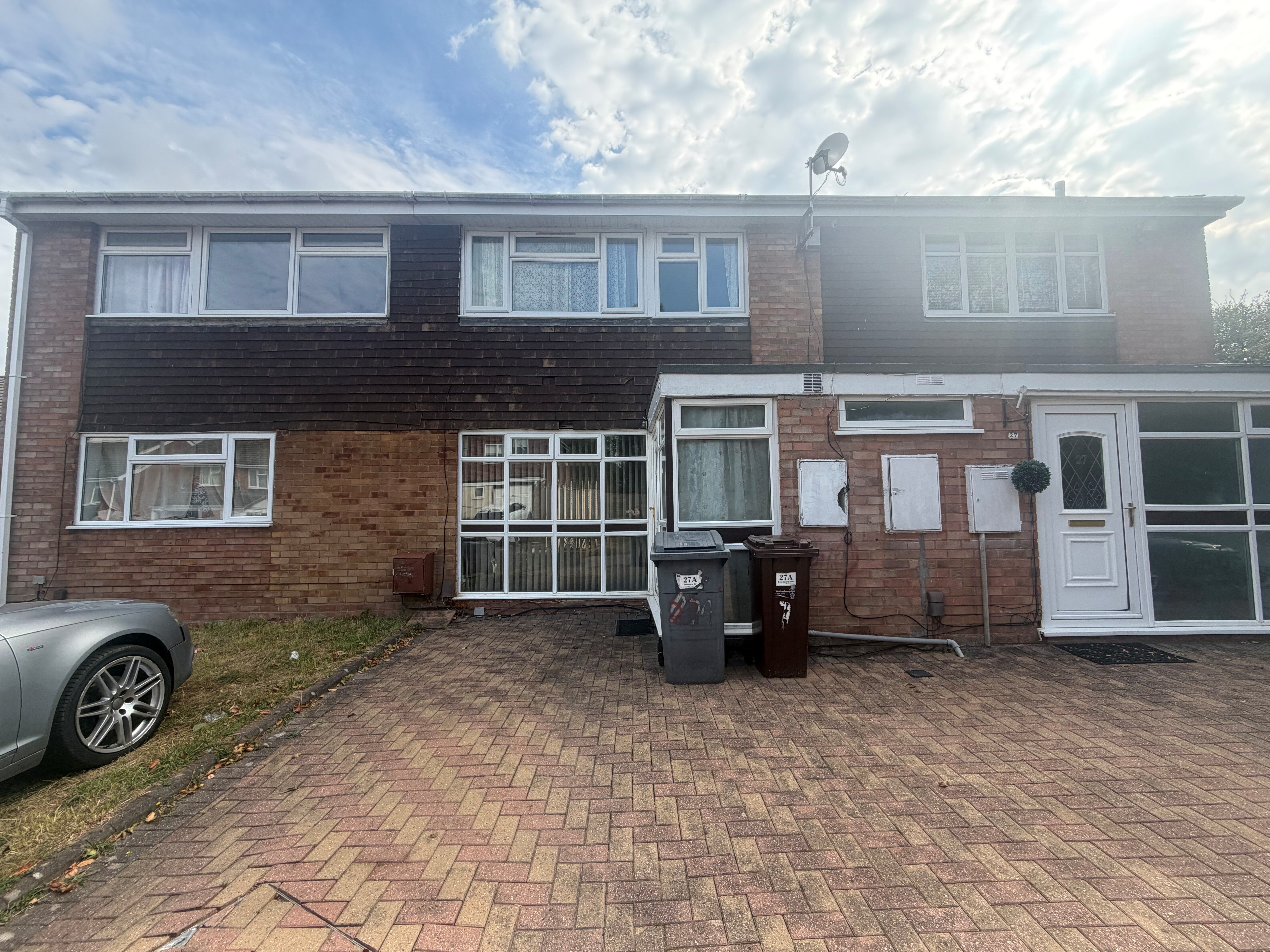 House Lewthorn Rise in Wolverhampton