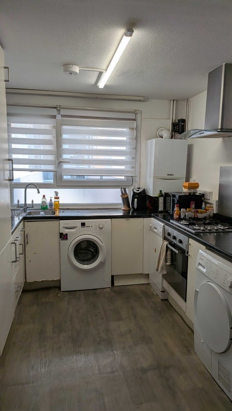Room York Road in Greater London