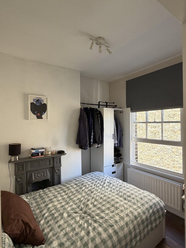 Room Winkley Street in Greater London