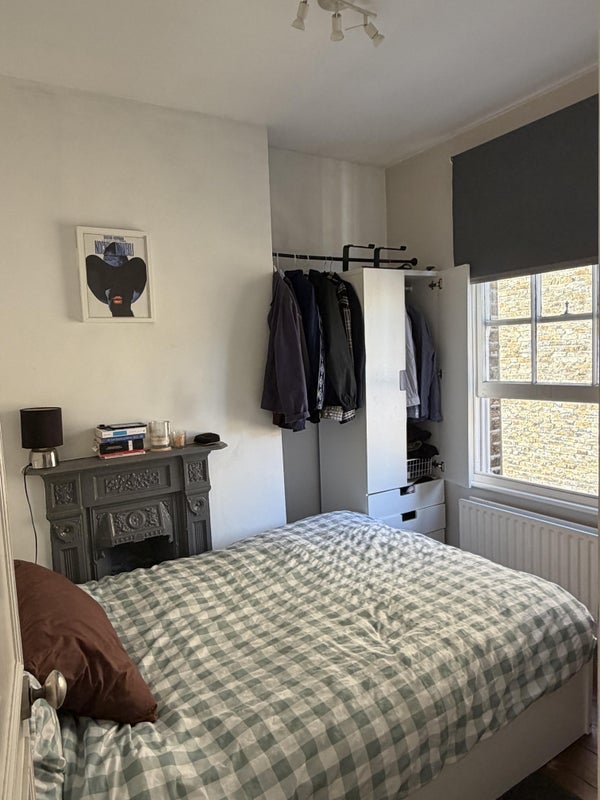 Room Winkley Street in Greater London