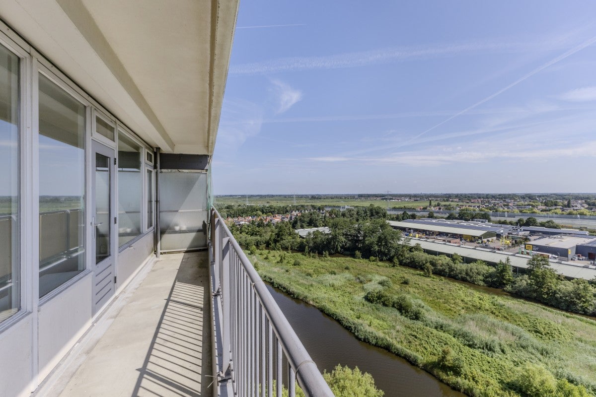 Appartement te koop: Oost-Dorsch 142, Zaandam