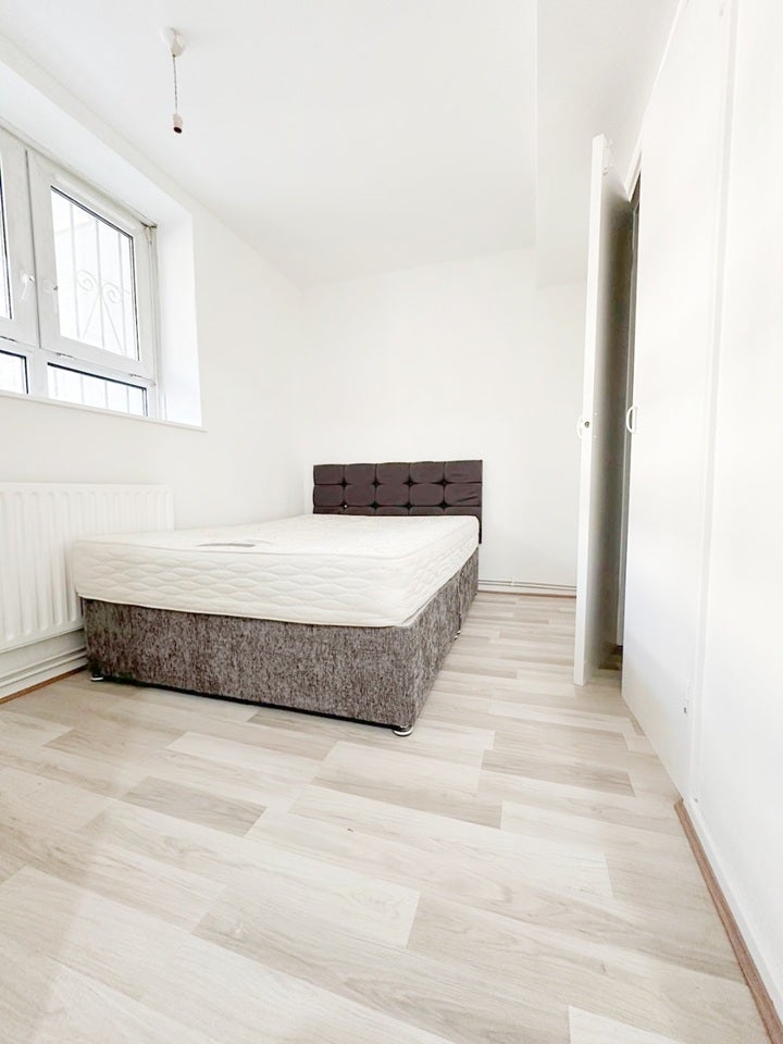 Room Boyd Street in Greater London