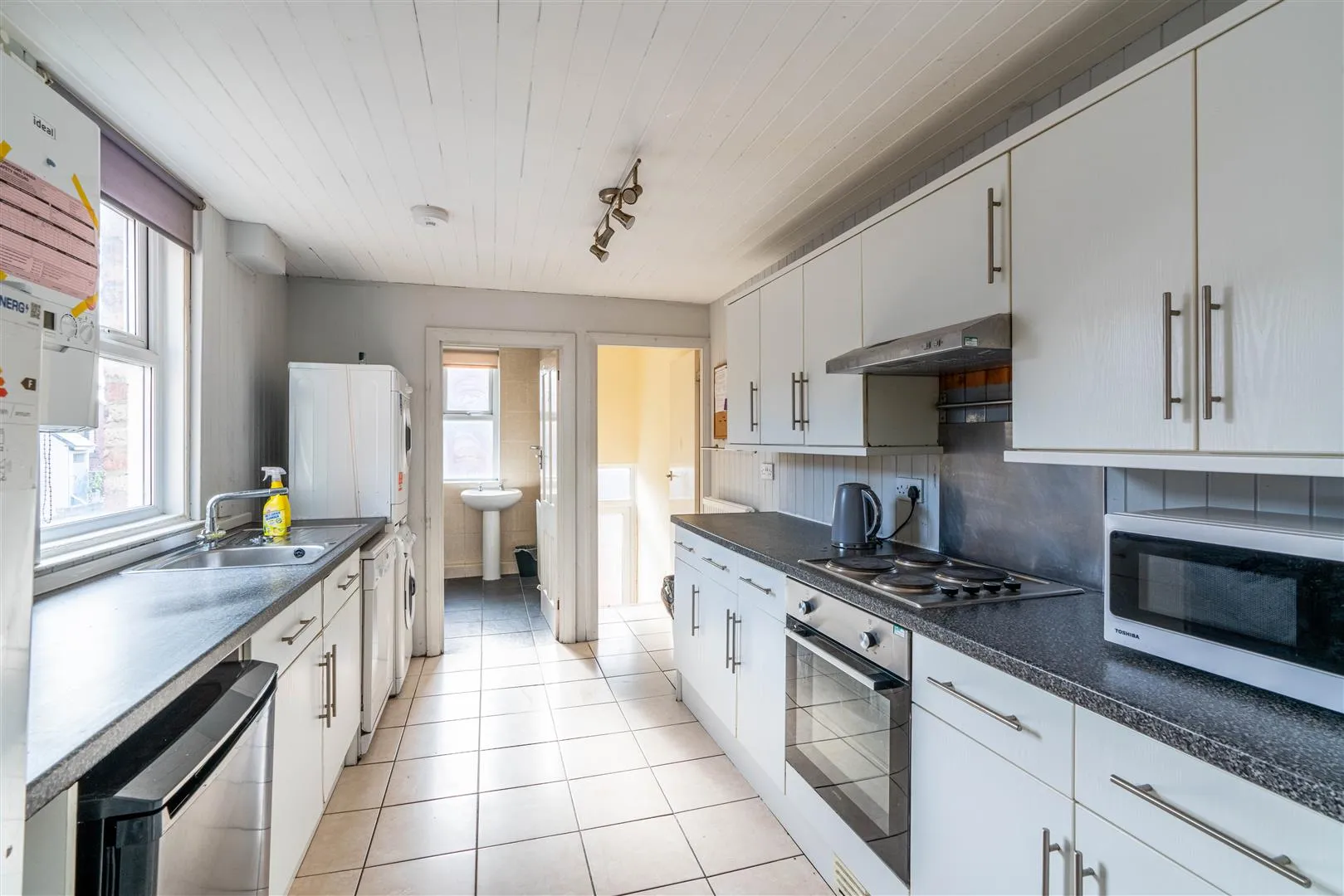 Flat Myrtle Grove in Newcastle upon Tyne