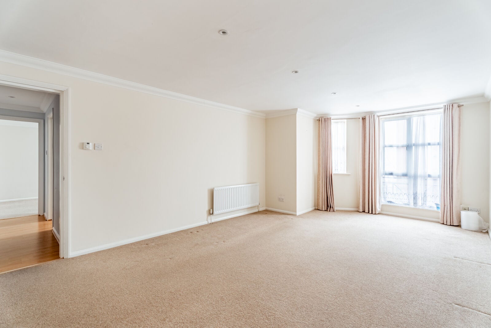 Flat Dexter Close in St Albans