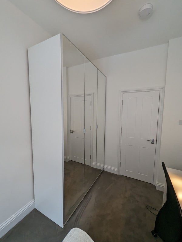 Flat Sadley Place in Greater London