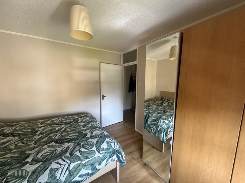 Room Well Street in Greater London