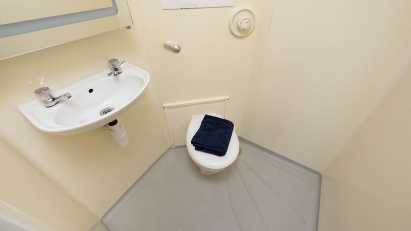 Room New Cross Road in Greater London