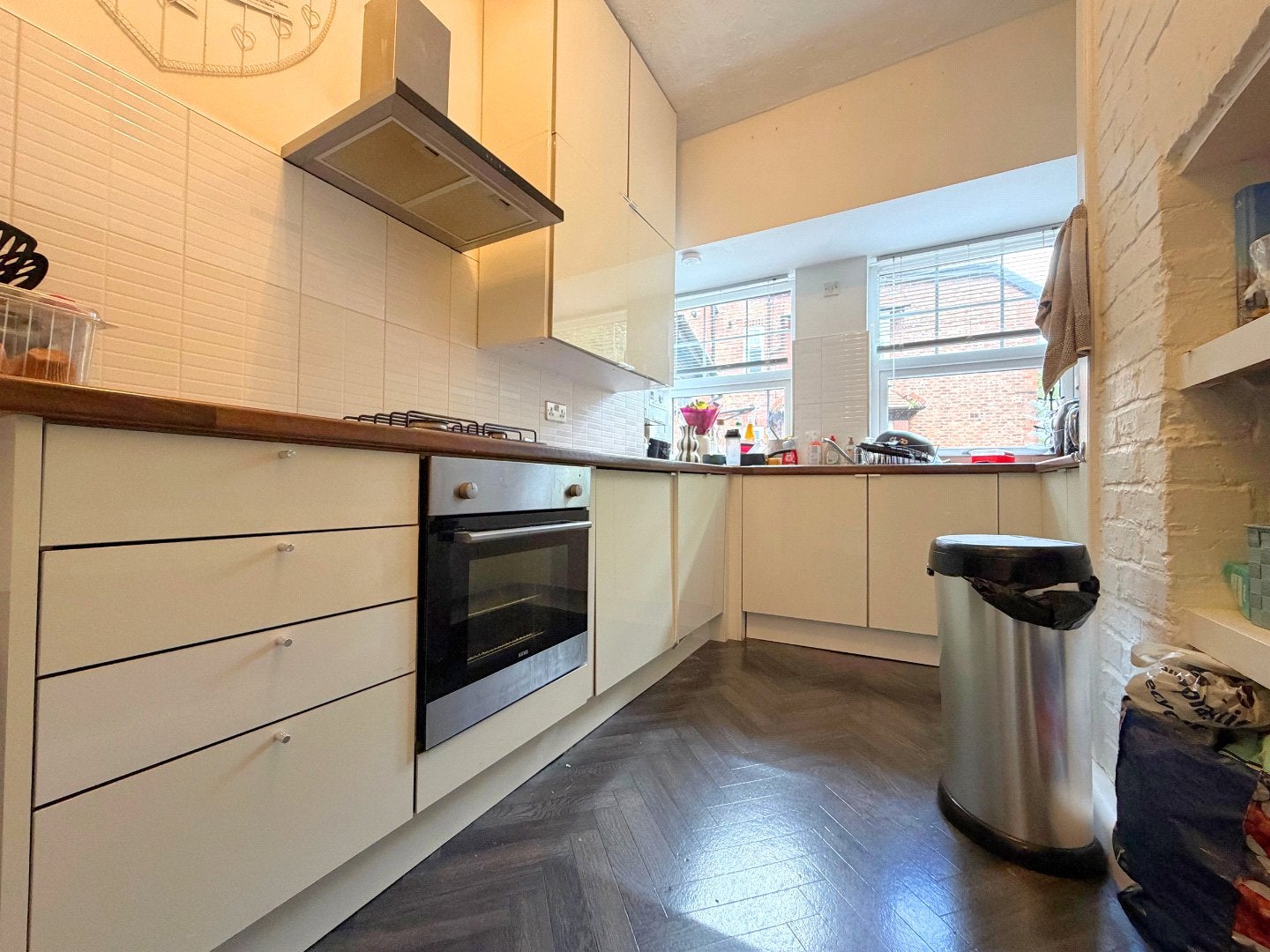Flat Lapwing Lane in Manchester