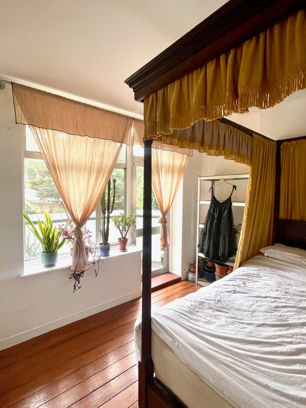 Room Hercules Road in Greater London