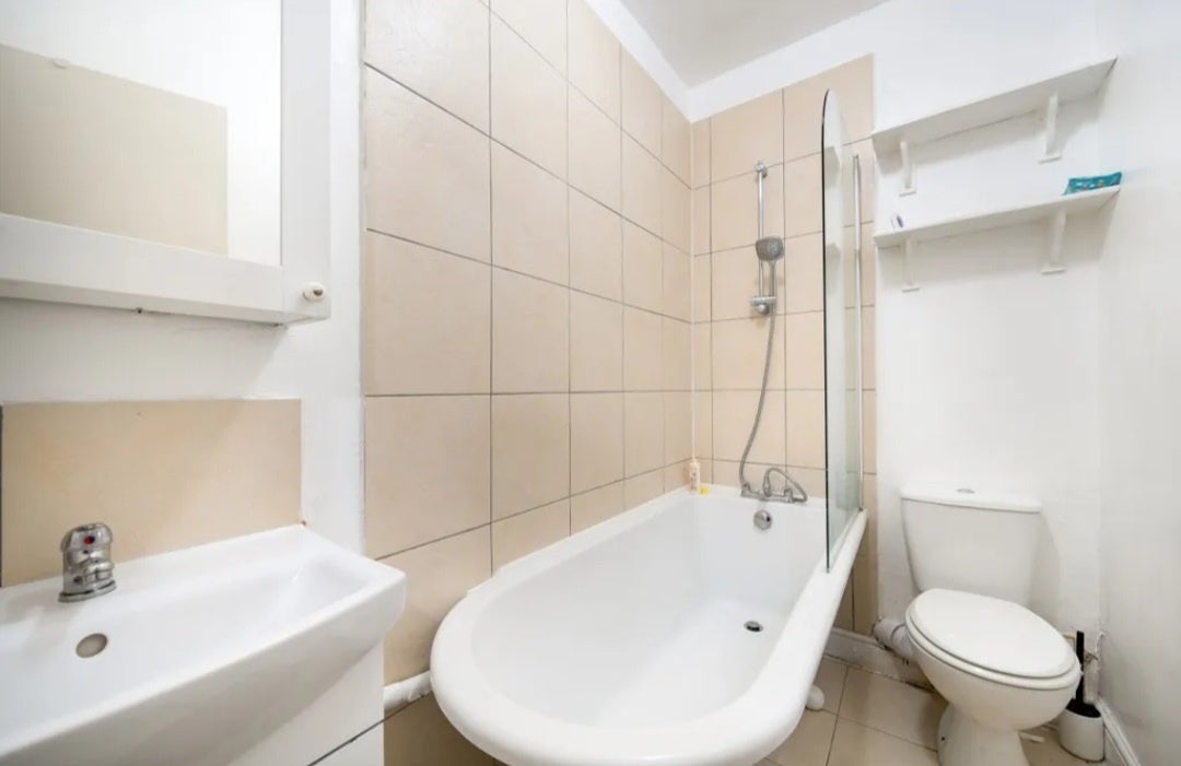 Flat Beulah Road in Greater London