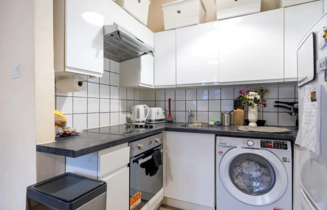Flat Beulah Road in Greater London