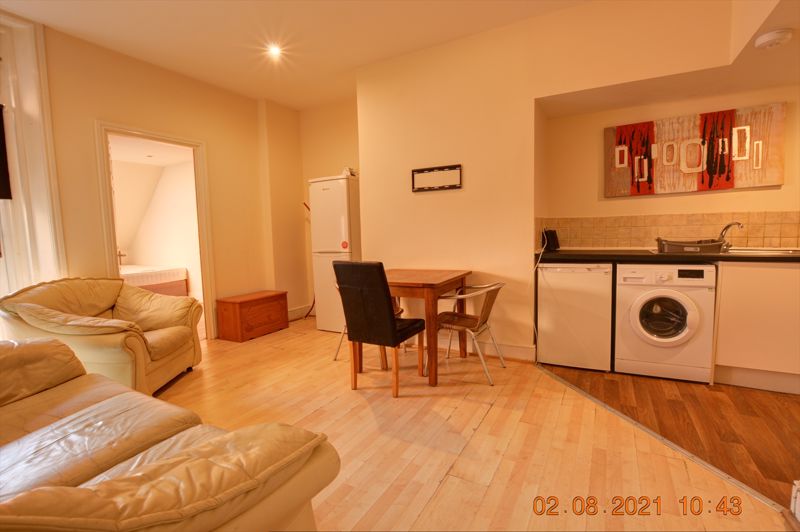 Room Grosvenor Road in Newcastle upon Tyne