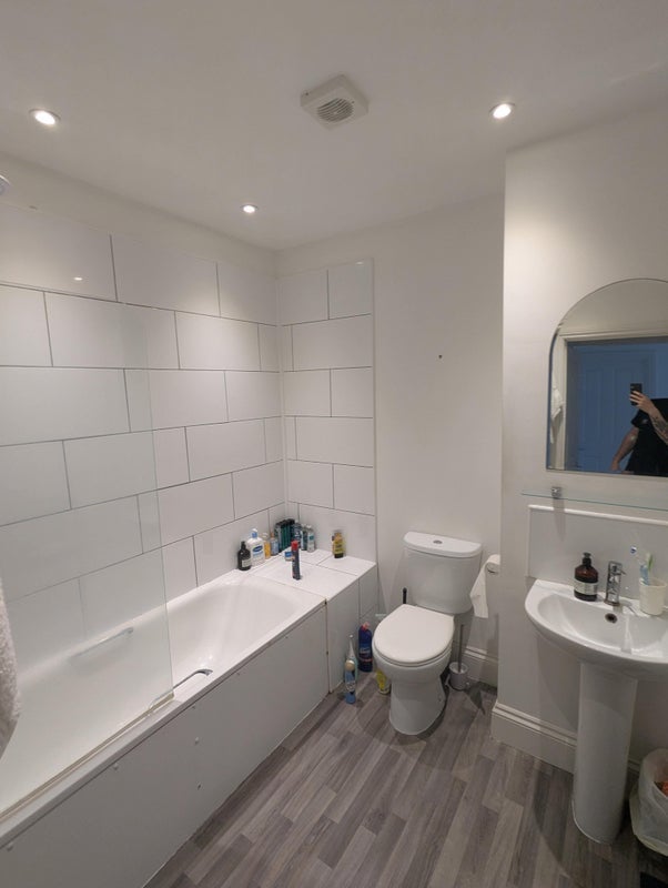 Room Gloucester Road North in Filton