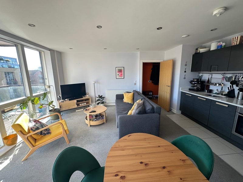 Flat Hertford Road in Greater London