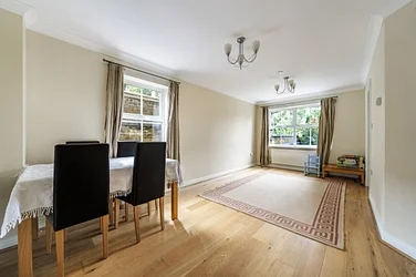 House Broad Walk in Greater London