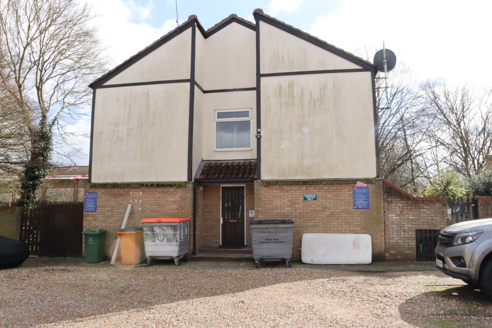 Flat Lanham Place in Basildon