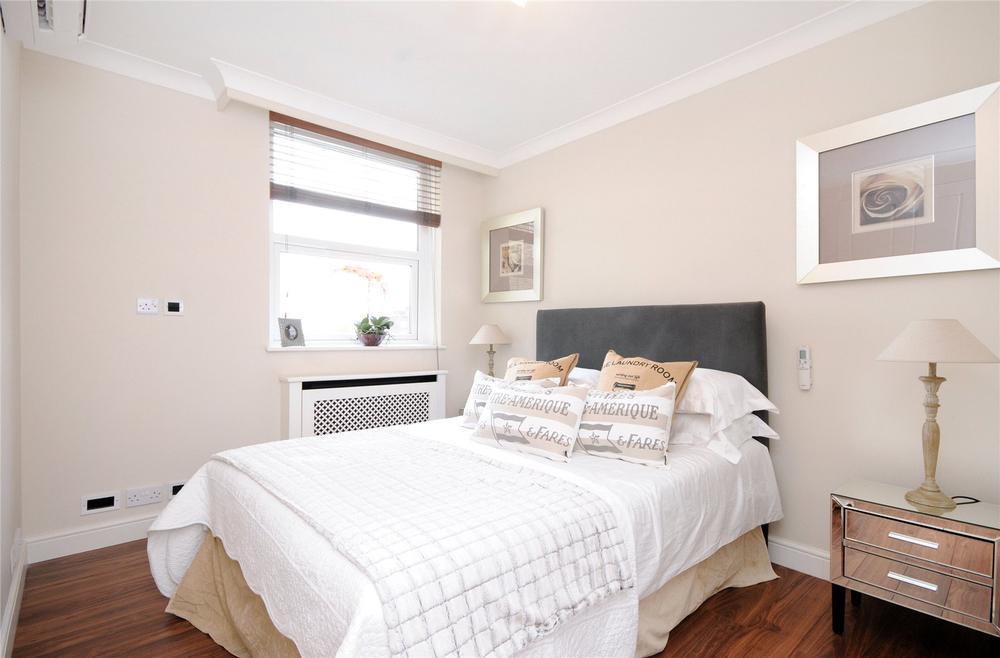 Flat Southwick Street in City of Westminster