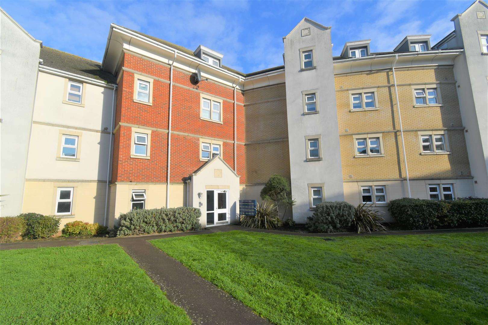 Flat Crawford Avenue in Dartford