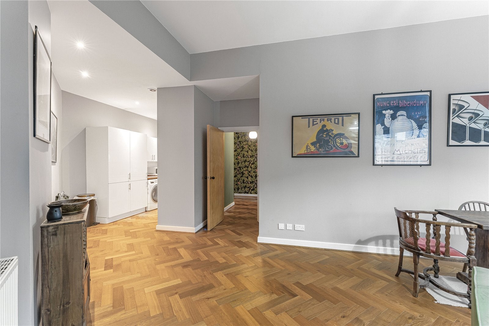 Flat Jerome Street in Greater London