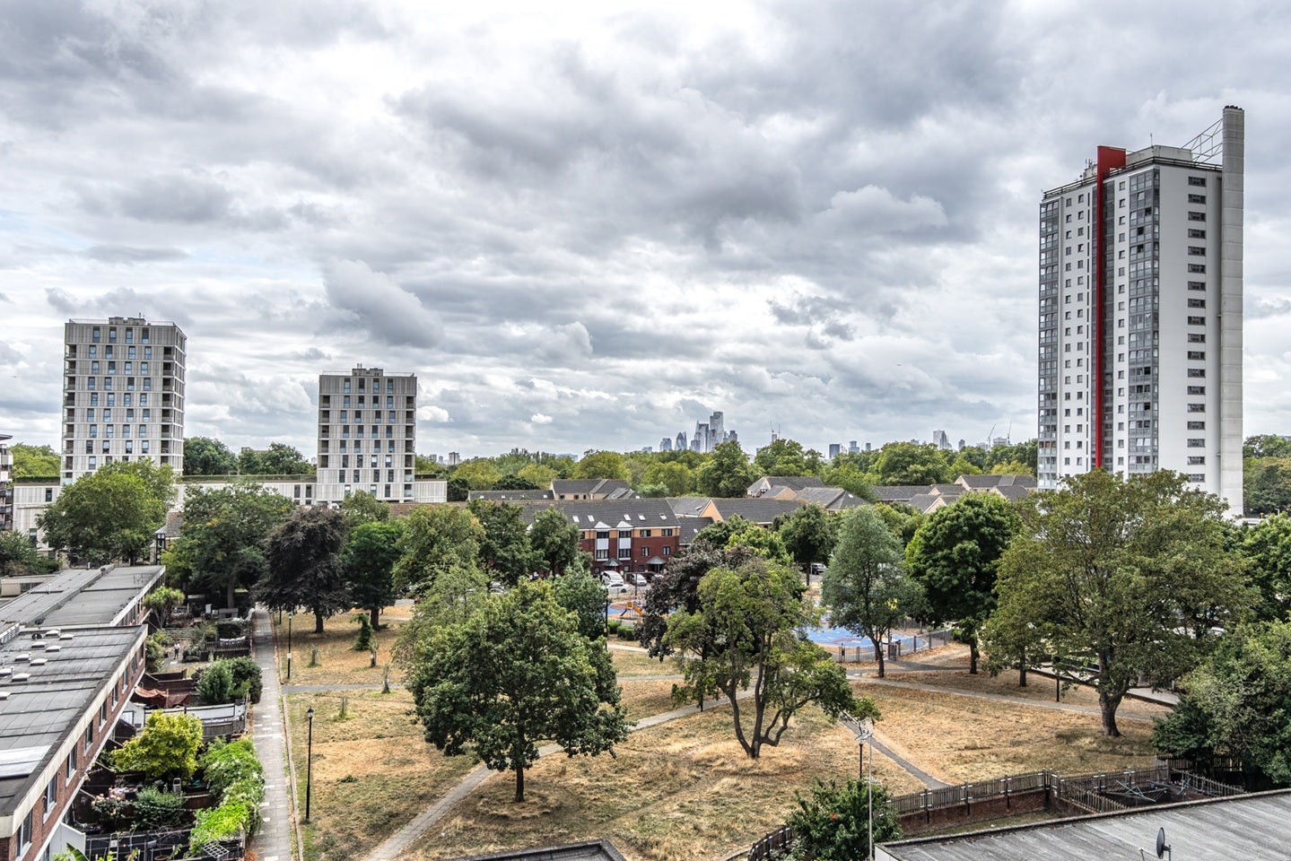 Room Della Path in Greater London