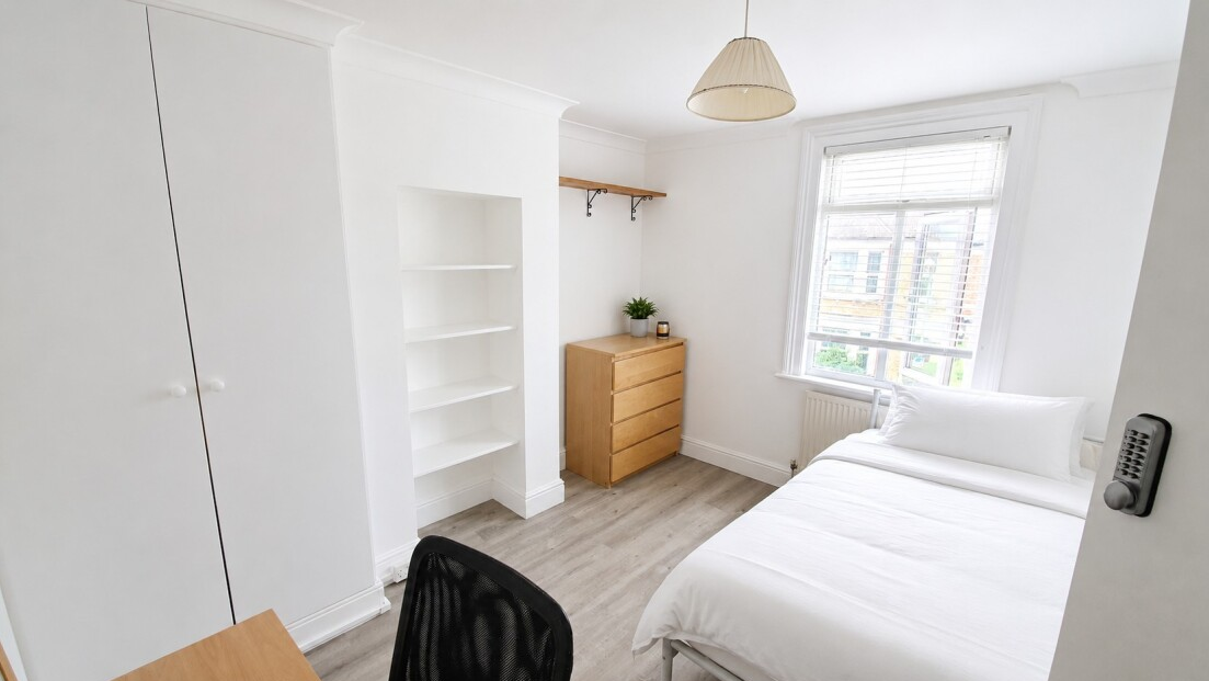 Room St Mary's Road in Oxford