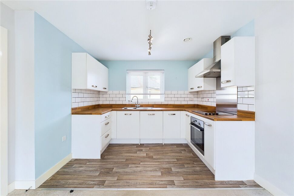 Flat Frome Road in Radstock