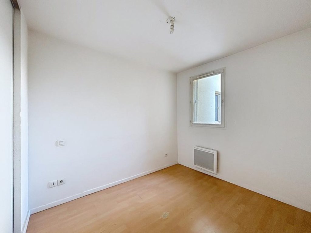 Flat Rue Ernest Renan in Toulouse