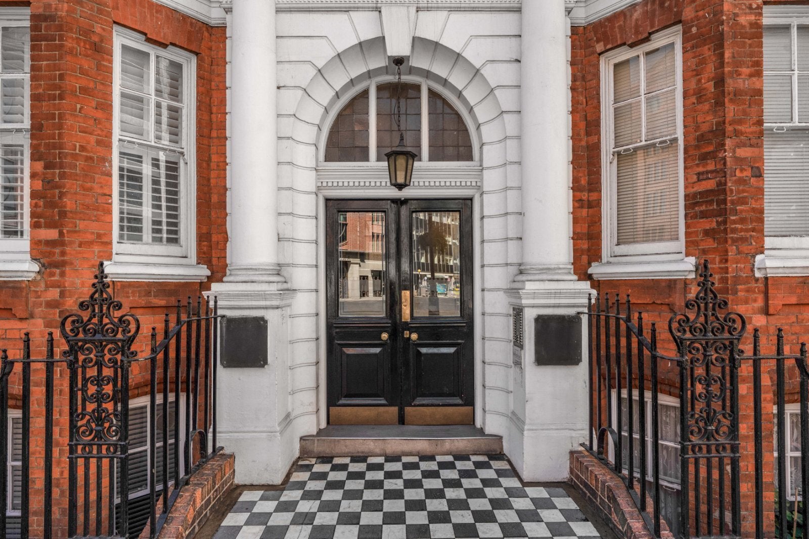Flat Greycoat Place in City of Westminster