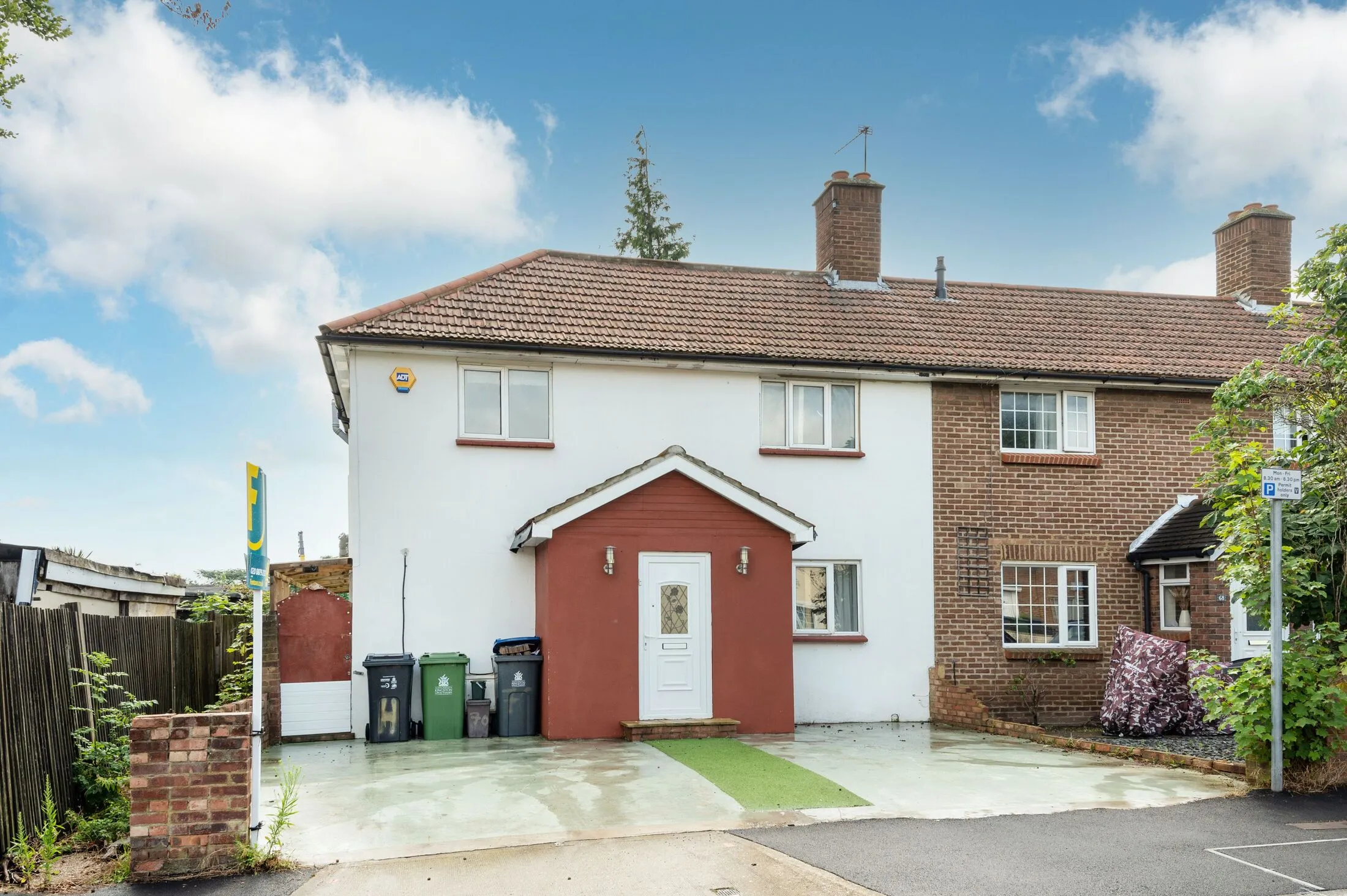 House Addison Gardens in Greater London