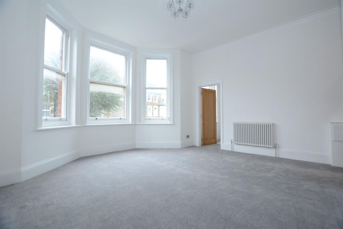Flat Cromwell Road in Portslade by Sea