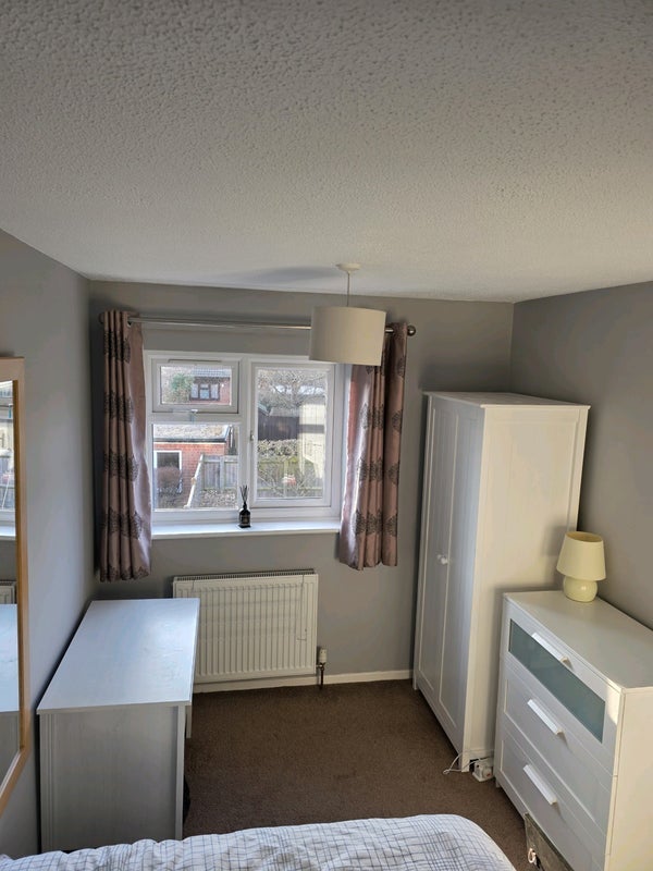 Room Rushmoor Drive in Coventry