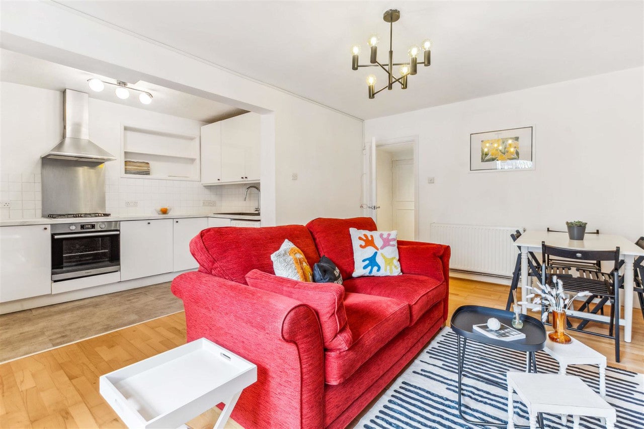 Flat Timothy Close in Greater London