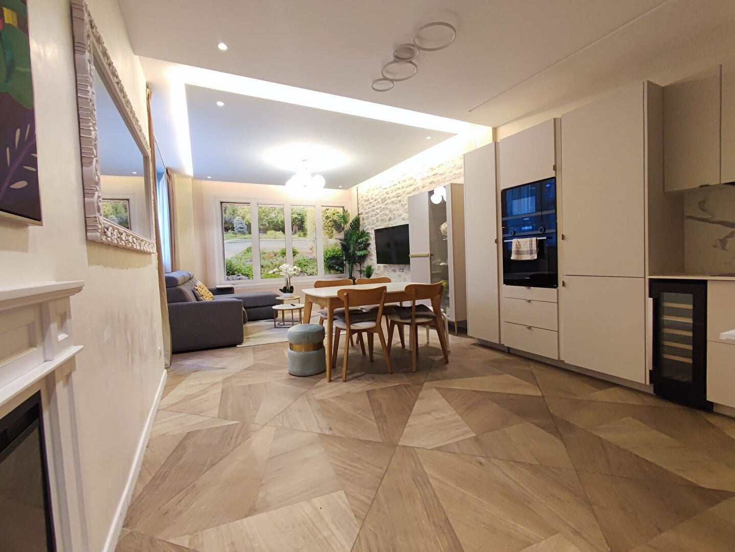 Flat Avenue Gambetta in Paris