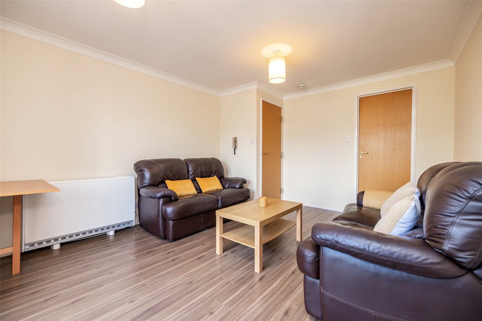 Flat Cuparstone Row in Aberdeen