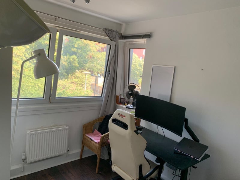 Flat Rainsborough Avenue in Greater London